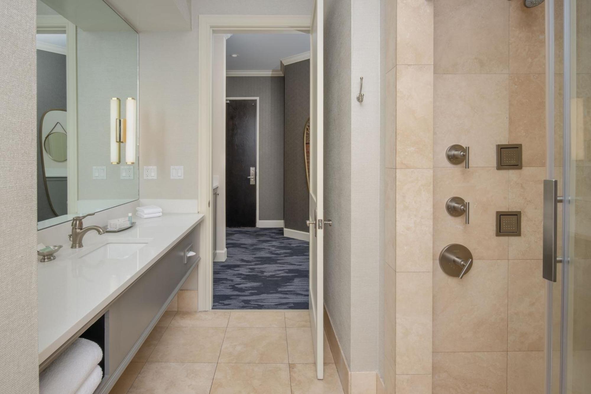 Courtyard Tacoma Downtown Ξενοδοχείο Εξωτερικό φωτογραφία