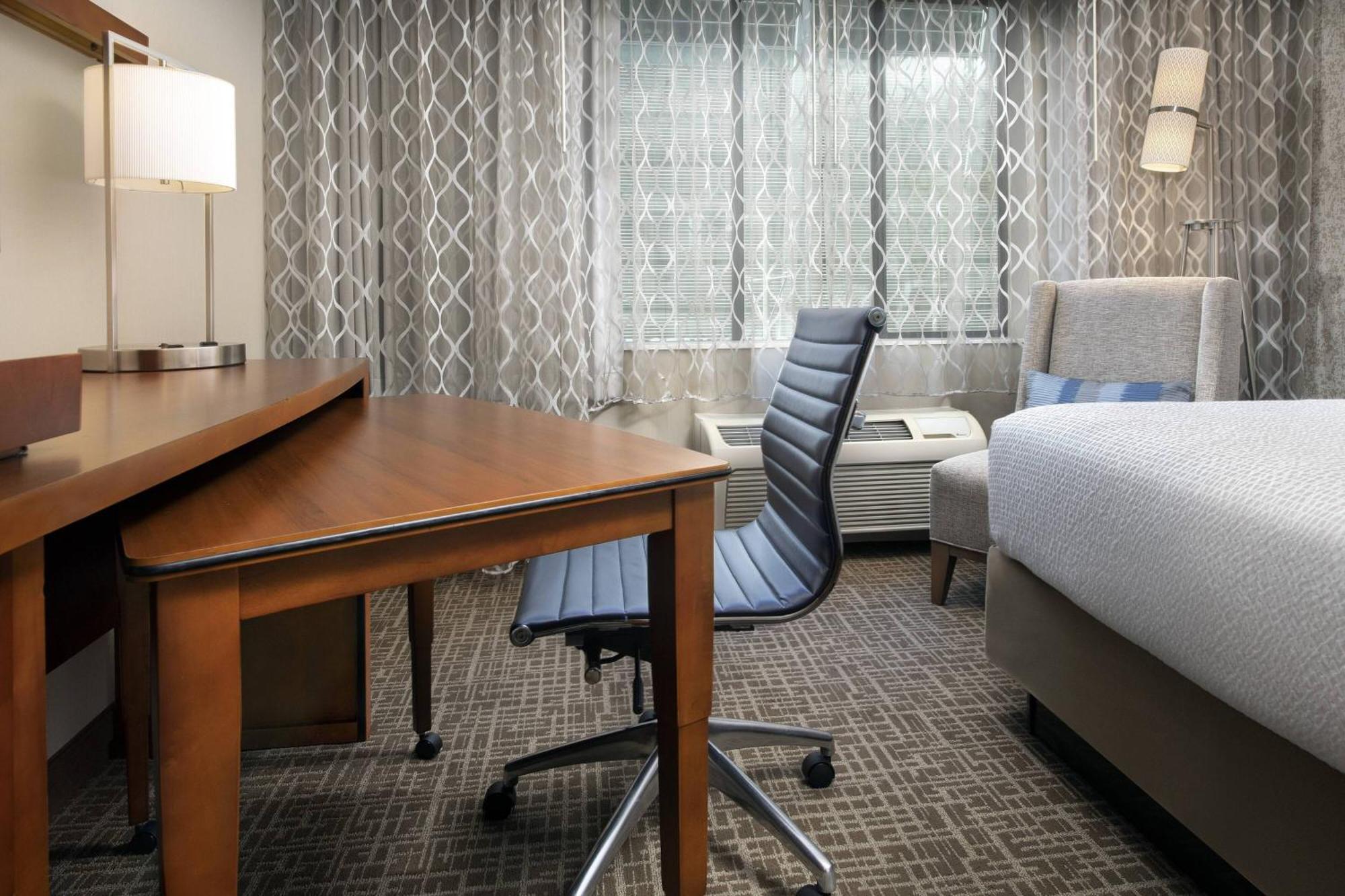 Courtyard Tacoma Downtown Ξενοδοχείο Εξωτερικό φωτογραφία