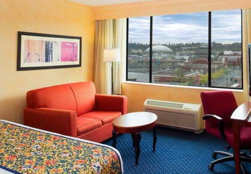 Courtyard Tacoma Downtown Ξενοδοχείο Δωμάτιο φωτογραφία